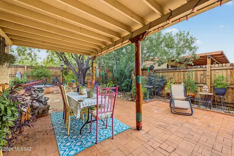 1740 S Desert Vista Dr, Tucson, AZ 85748