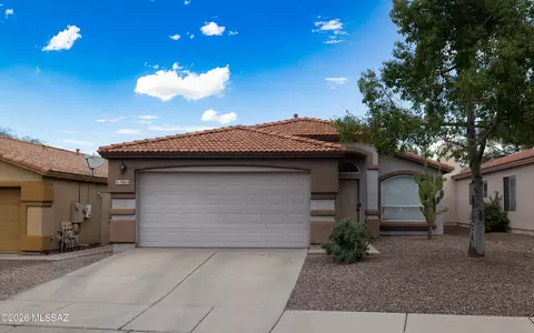 3604 W Camino De Urania, Tucson, AZ 85741