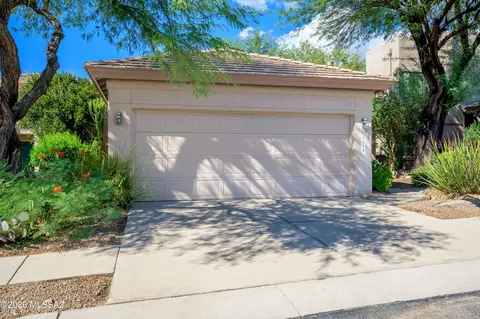 6078 N Running Deer Cir, Tucson, AZ 85750