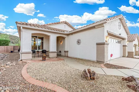 9231 N Crimson Stone Pl, Tucson, AZ 85743