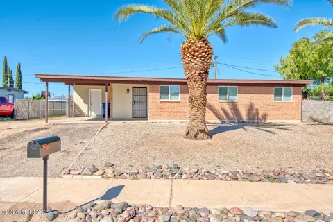 6549 E David Dr, Tucson, AZ 85730