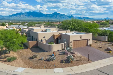 657 S Placita Del Desierto, Green Valley, AZ 85614