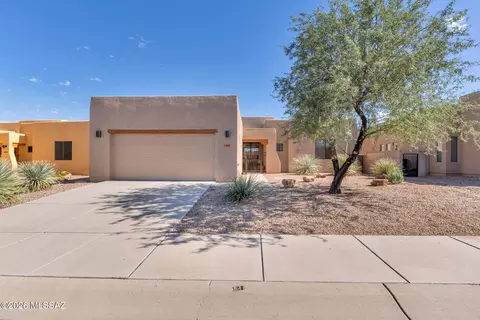 8148 N Night Pony Dr, Tucson, AZ 85743