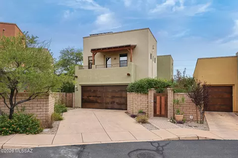36 E Castlefield Cir, Tucson, AZ 85704