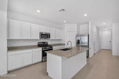 Entry Way - 8870 E Moontear Way, Vail, AZ 85641 photo 1 of 5