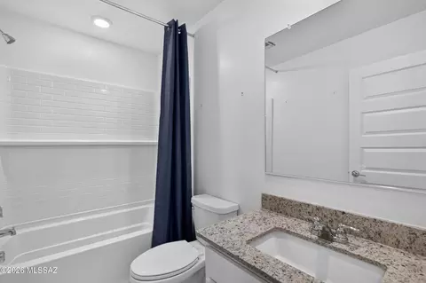 Bath - 8870 E Moontear Way, Vail, AZ 85641 photo 4 of 4