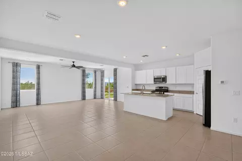 Kitchen - 8870 E Moontear Way, Vail, AZ 85641 photo 4 of 4