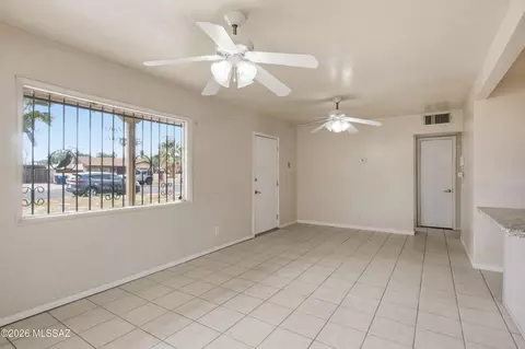 Living - 3249 E 25th St, Tucson, AZ 85713 photo 1 of 1