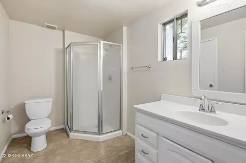 Bath - 3249 E 25th St, Tucson, AZ 85713 photo 2 of 2