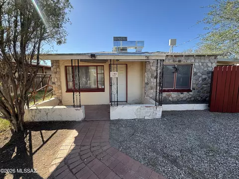 2807 N Sycamore Ave, Tucson, AZ 85712