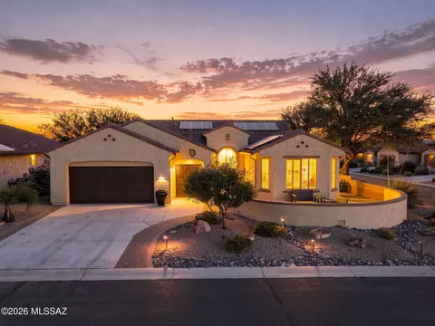 631 N Yucca Butte Ln, Green Valley, AZ 85614