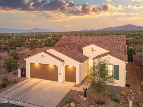 1714 N Aruba Dr, Green Valley, AZ 85614