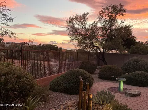 13878 E Huppenthal Blvd, Vail, AZ 85641