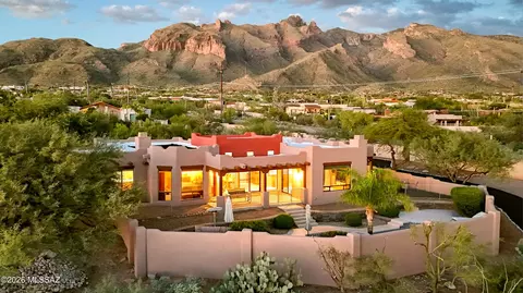 3033 E Manzanita Ave, Tucson, AZ 85718