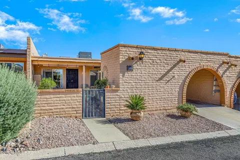 1432 W Calle Pueblo, Green Valley, AZ 85622