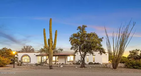 5450 N Estelle Dr, Tucson, AZ 85718