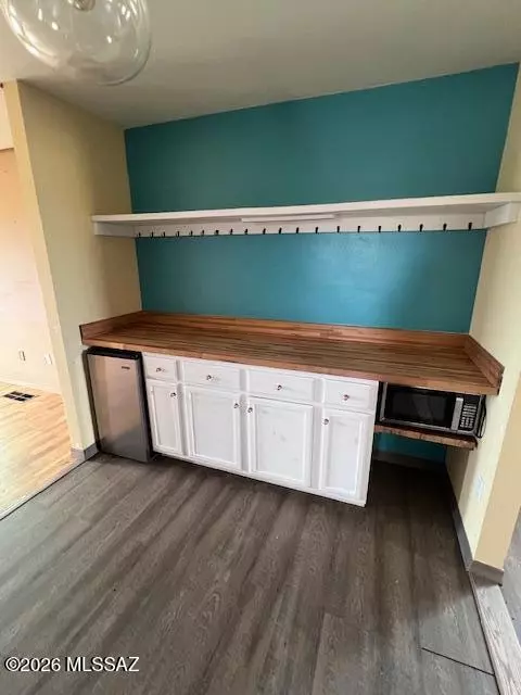 Kitchen - 6464 N 6 Gun Rd, Willcox, AZ 85643 photo 2 of 2