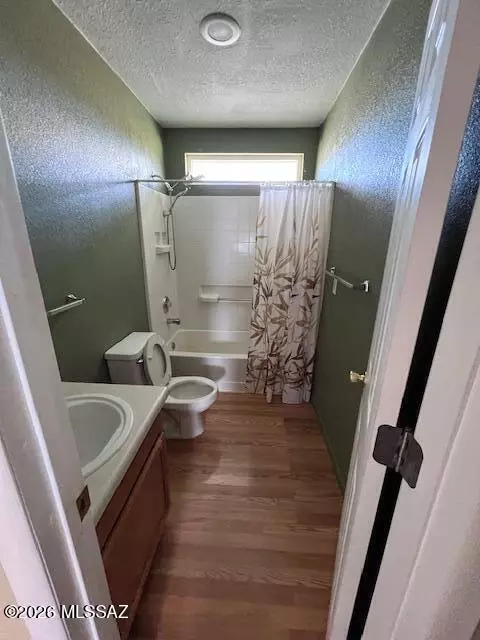 Bath - 6464 N 6 Gun Rd, Willcox, AZ 85643 photo 4 of 5