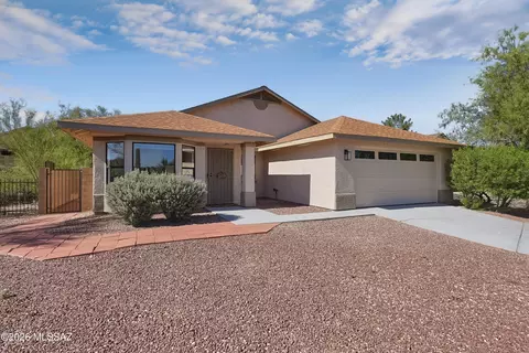1129 N Amberbrooke Ave, Tucson, AZ 85745