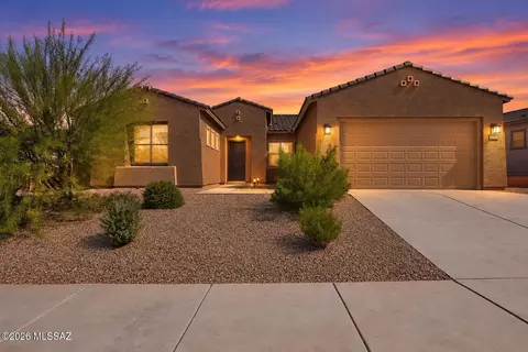 8258 S Sonoran Oak Dr, Tucson, AZ 85747