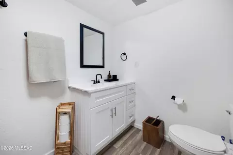 Bath - 33 Spring Canyon Rd, Bisbee, AZ 85603 photo 1 of 5
