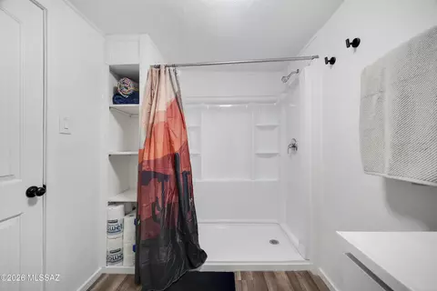Bath - 33 Spring Canyon Rd, Bisbee, AZ 85603 photo 2 of 5
