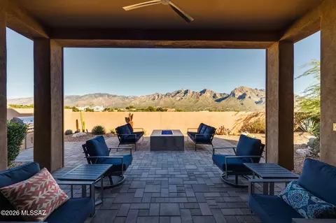 10875 N Poinsettia Dr, Tucson, AZ 85737