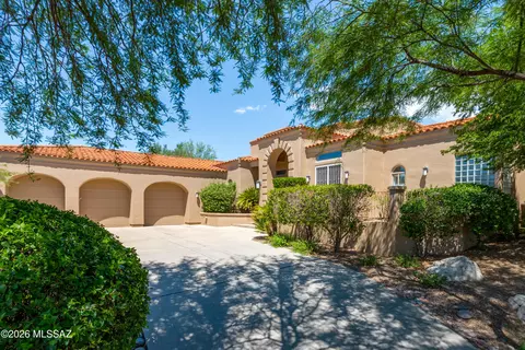 1030 W Soft Wind Pl, Oro Valley, AZ 85737