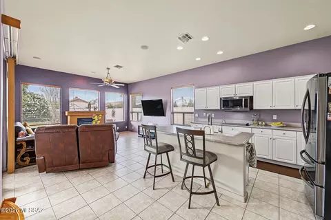 Kitchen - 2145 N Split Rock Pl, Tucson, AZ 85749 photo 1 of 5