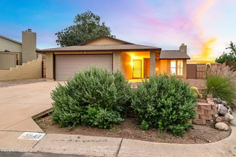 7541 N Juniper Rd, Tucson, AZ 85741