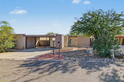 1841 S Skyview Pl, Tucson, AZ 85748