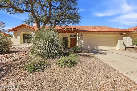 5551 N Skyset Loop, Tucson, AZ 85750