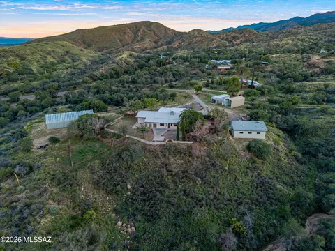 3890 E Defiance St, Oracle, AZ 85623