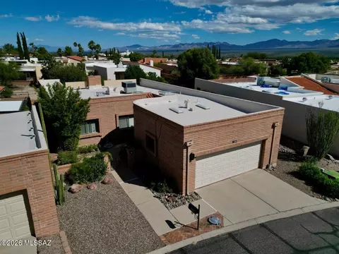 1706 W Retorno De Manana, Green Valley, AZ 85622