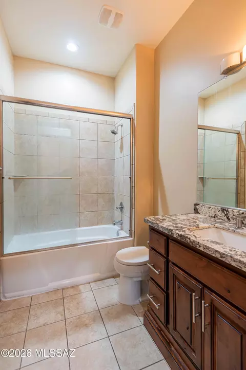 Bath - 13923 E Windy Way E, Vail, AZ 85641 photo 4 of 4