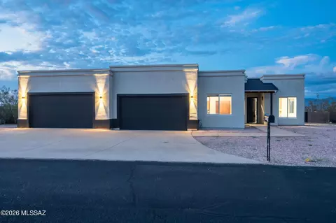 Exterior - 13923 E Windy Way E, Vail, AZ 85641 photo 8 of 9
