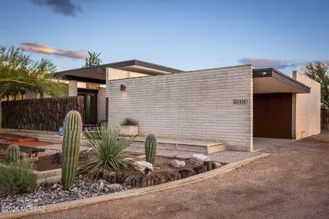 5420 E Calle Barril, Tucson, AZ 85718