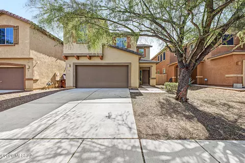 713 W Calle Capotasto, Sahuarita, AZ 85629