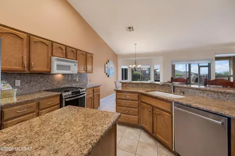 Kitchen - 65689 E Desert Moon Dr, Tucson, AZ 85739 photo 2 of 3