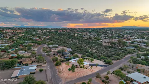 View/Area - 10050 E Lorian St, Tucson, AZ 85748 photo 5 of 7