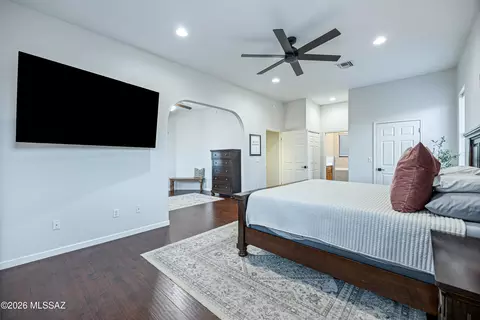 Bedroom - 1 N Larkin Dr, Vail, AZ 85641 photo 3 of 8