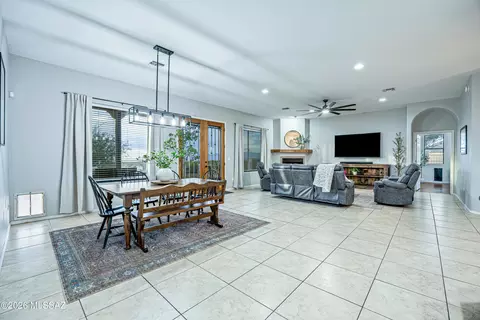 Dining - 1 N Larkin Dr, Vail, AZ 85641 photo 2 of 2