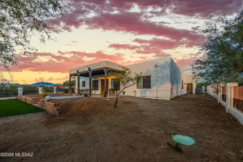 Exterior - 1 N Larkin Dr, Vail, AZ 85641 photo 5 of 10