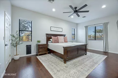 Bedroom - 1 N Larkin Dr, Vail, AZ 85641 photo 2 of 8