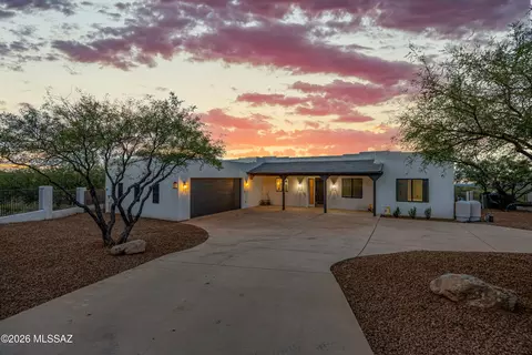 Exterior - 1 N Larkin Dr, Vail, AZ 85641 photo 2 of 10