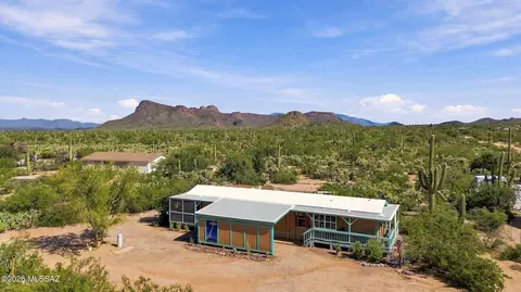 6420 N Hot Desert Trl, Tucson, AZ 85743