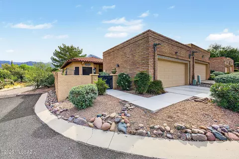 197 E Crooked Stick Dr, Tucson, AZ 85737