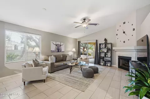 2330 N Emerald Lake Ct, Tucson, AZ 85749
