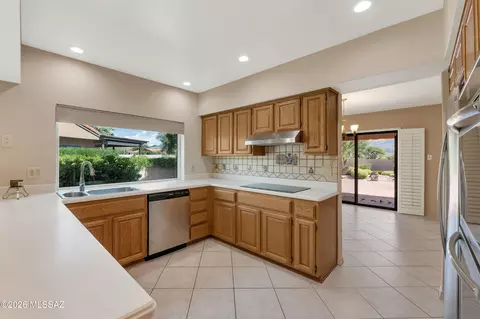 Kitchen - 64261 E Chippewa Ct, Tucson, AZ 85739 photo 4 of 4