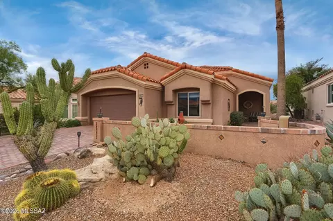 14221 N Trade Winds Way, Oro Valley, AZ 85755